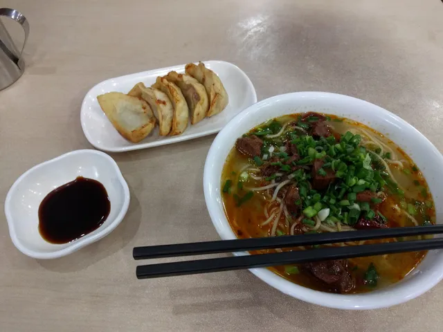 Wuchaoshou Chongqing People's Liberation Monument Shop