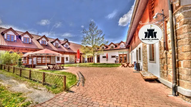 Štiřínská stodola - Wellness hotel
