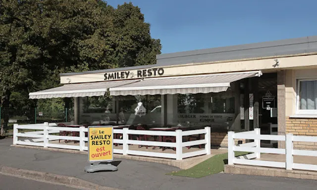 Smiley Resto