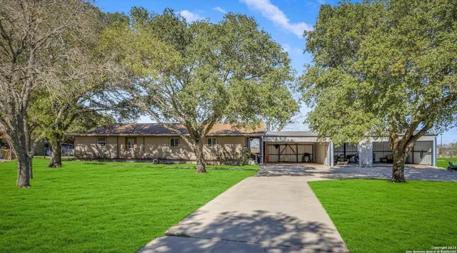 Schertz Country Farmhouse