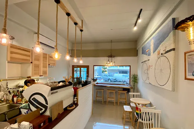 Four Heavens Cycling Cafe