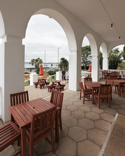 The Belgrave Beefeater