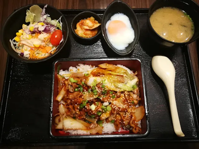 Yayoi บิ๊กซี ติวานนท์