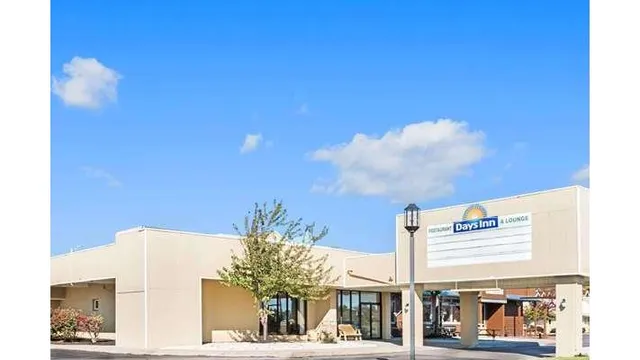 Days Inn by Wyndham Henrietta/Rochester Area