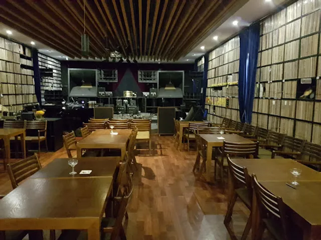 Seongbuk-dong Nurungji Baeksuk