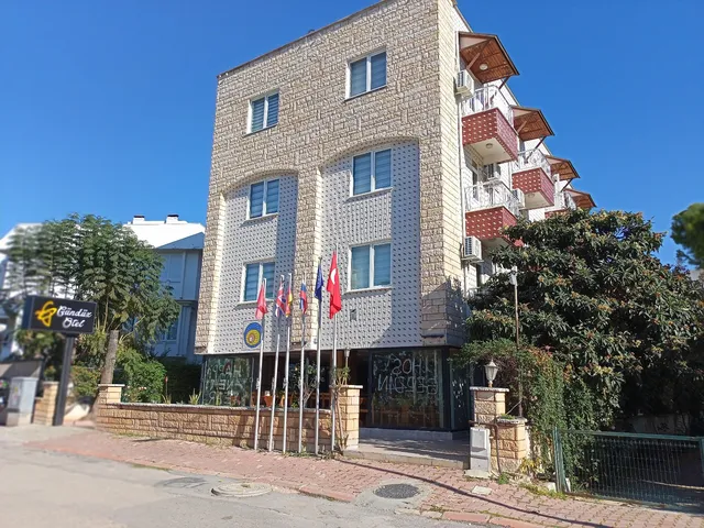 Gunduz Hotel