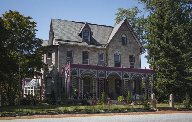 The Gifford-Risley House