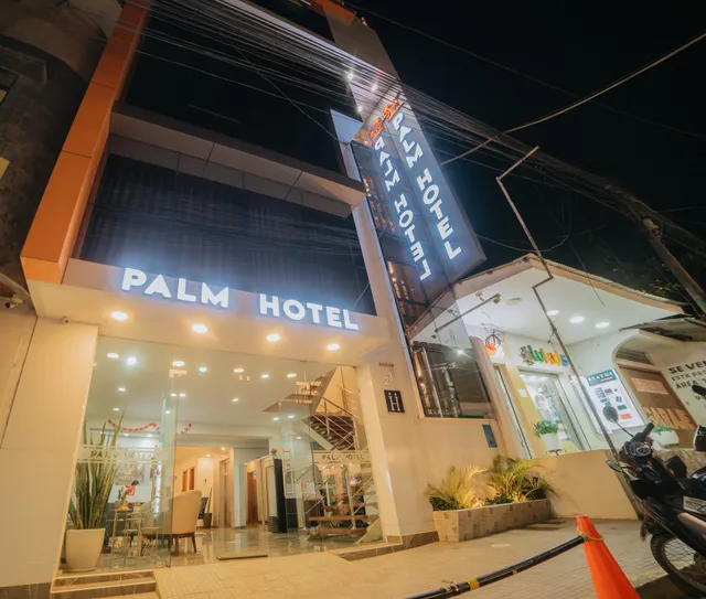 PALM HOTEL