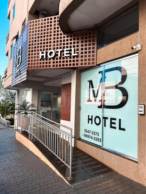 MB HOTEL - AMPÉRE