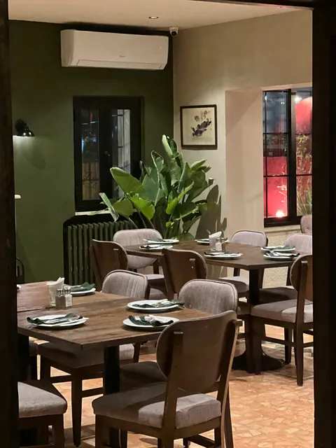 Abu Khalil Chinese Restaurant