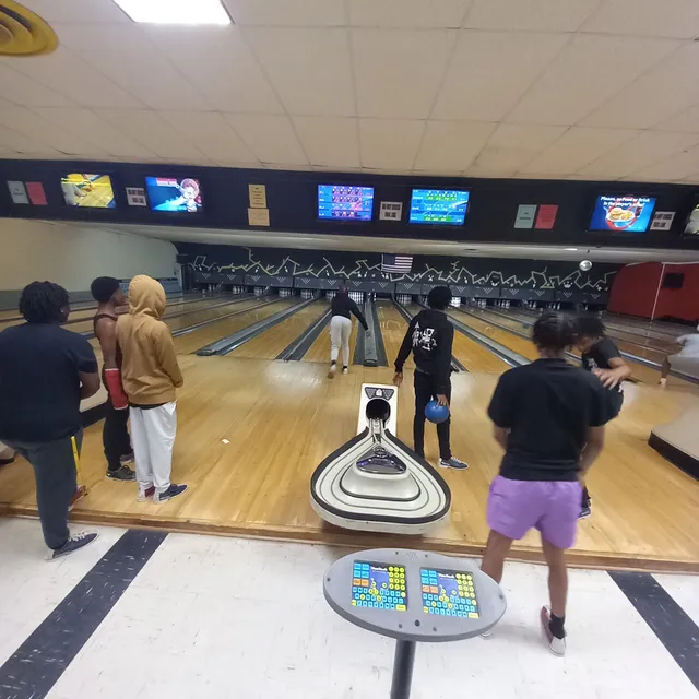 Thunder Lanes Bowling Center