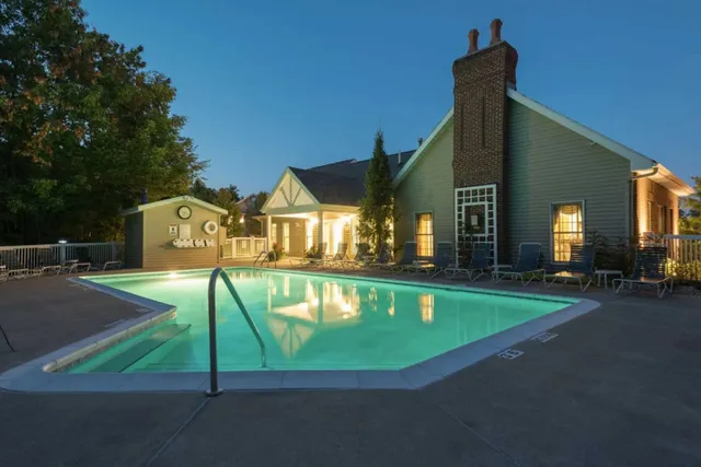 Waterford Village Apartments