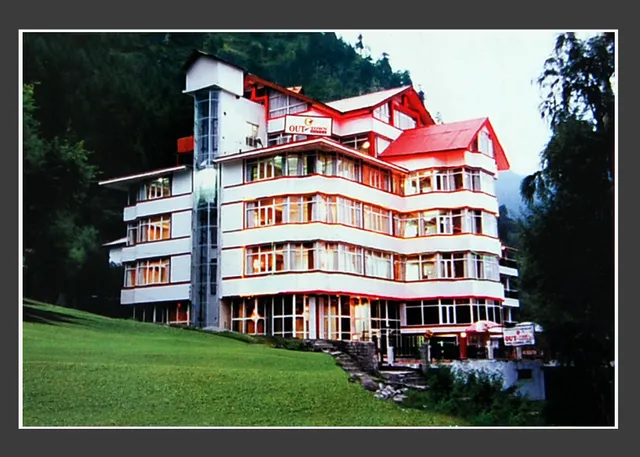 Hotel Out Town