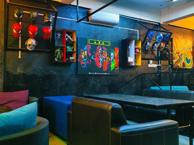 Anak Besut Container Cafe