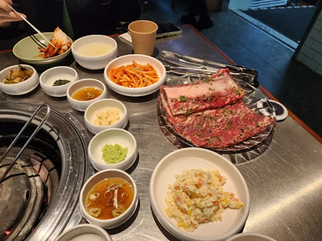 Chungkiwa town (hongdae branch)