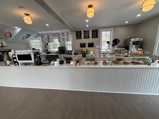 61 Main Cafe & Boutique