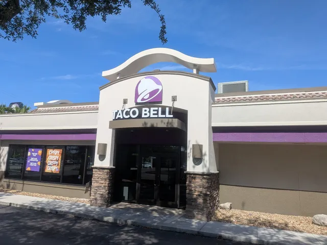 Shoppes of Forest Hill