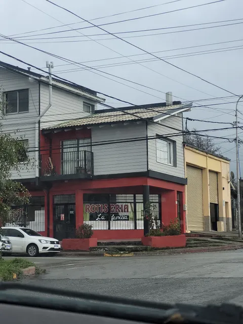 Rotisería La Familia