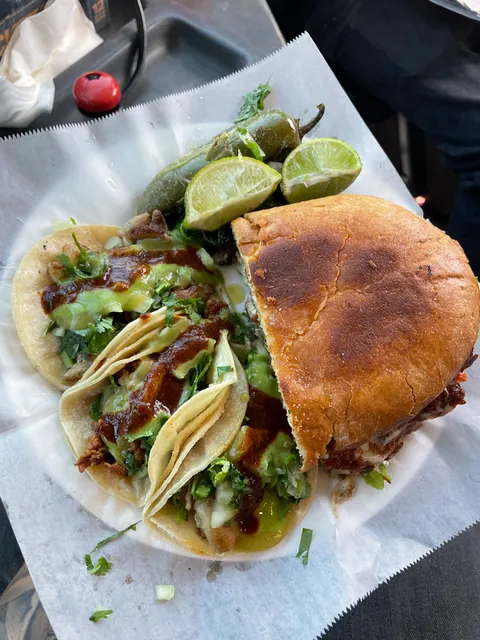 EL Chacuaco Lonchera