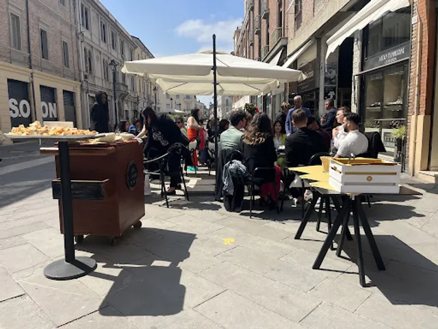 Caffè Duomo - colazioni, pranzi, aperitivi e gelato
