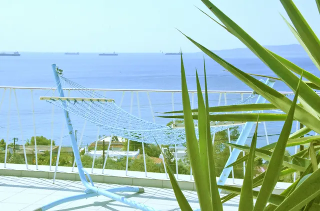 MNS Marvelous Nirvana Seascape, Salamis