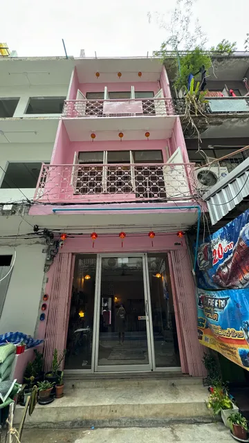 Baan YentaFo - Pink House