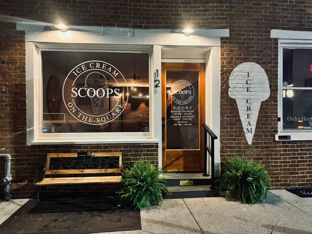 Scoops on the Square