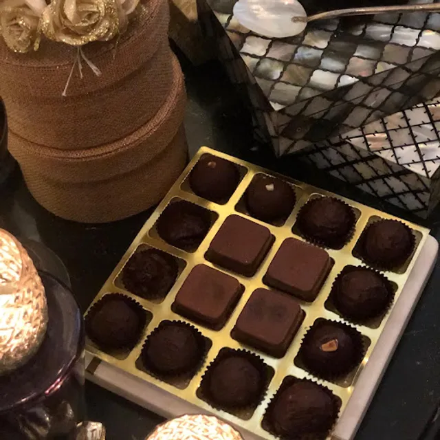 BHAIRAVI World - Luxury Hampers, Gift Boxes and Imported Chocolates