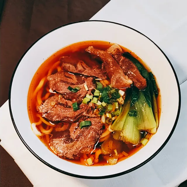 餓依山牛肉麵(古早味小吃) - 213 beef noodles