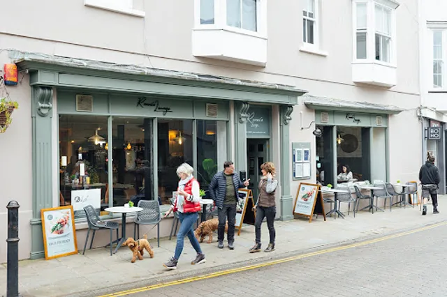 Ronni'z Lounge, Tenby