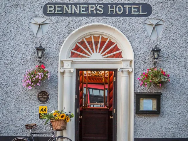 Dingle Benners Hotel