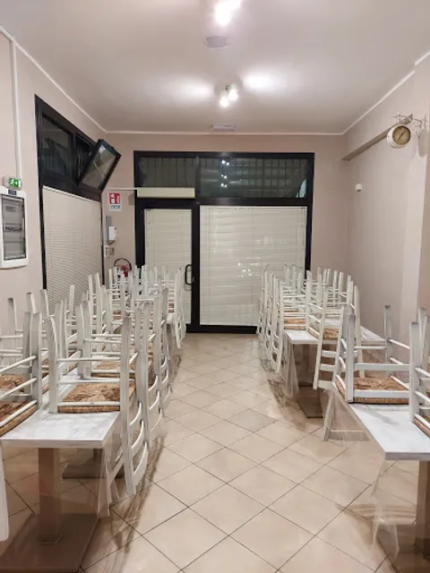 Pizzeria "Mordi & Fuggi"