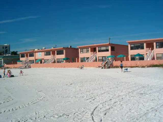 Siesta Sands On the Beach