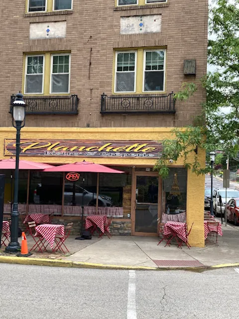 Planchette Bistro and Creperie