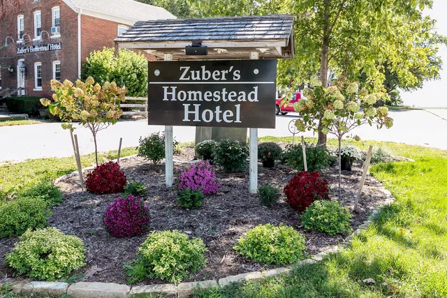 Zuber's Homestead Hotel
