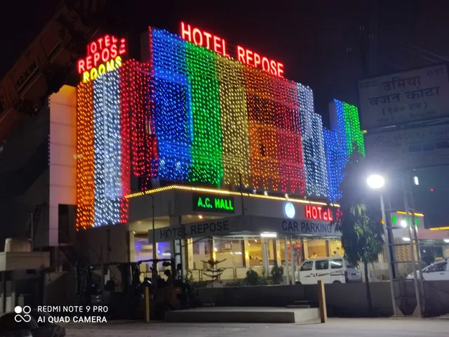 Hotel Repose Chhatral