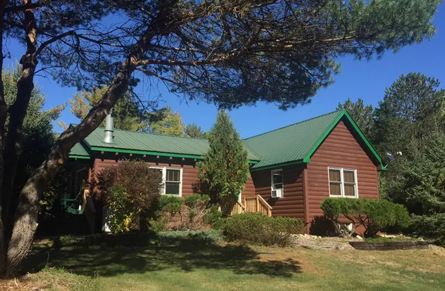 Esther Mountain Chalet