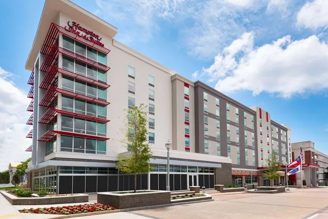 Hampton Inn & Suites Atlanta Buckhead Place