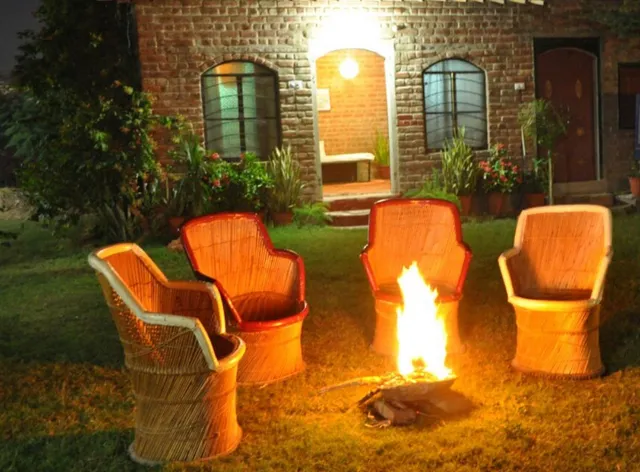 Hotel Shannu's Ranch Inn