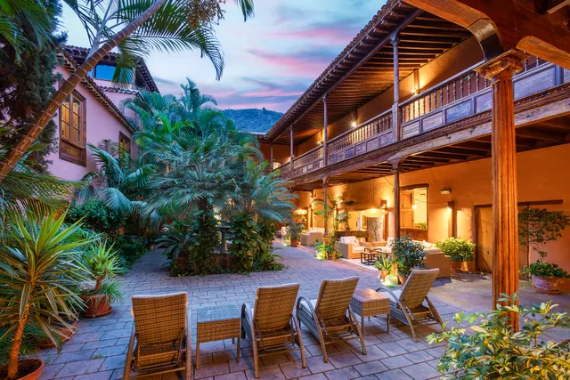 Hotel LIVVO La Quinta Roja