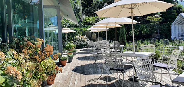 Doré Doré Brunch & Coffee