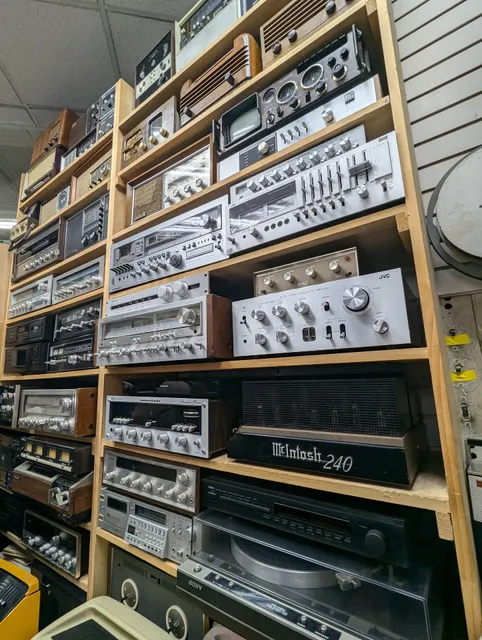 Hi-Tech Electronic Service Center