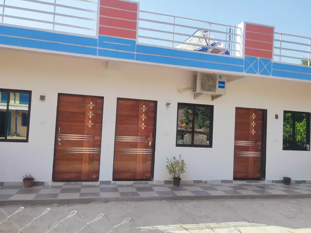 Vihaa and Jeel Nath Homestay