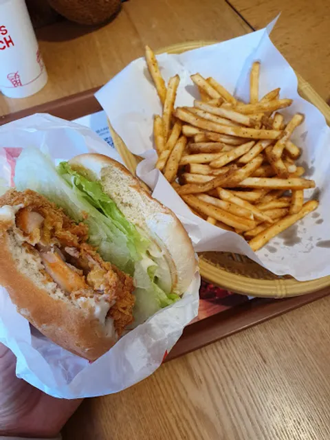 맘스터치 영진전문대점