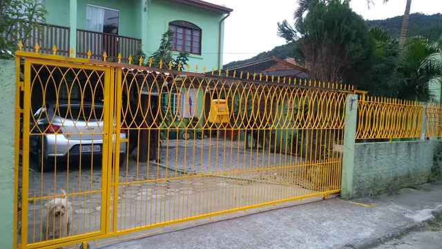 Hospedagem familiar.