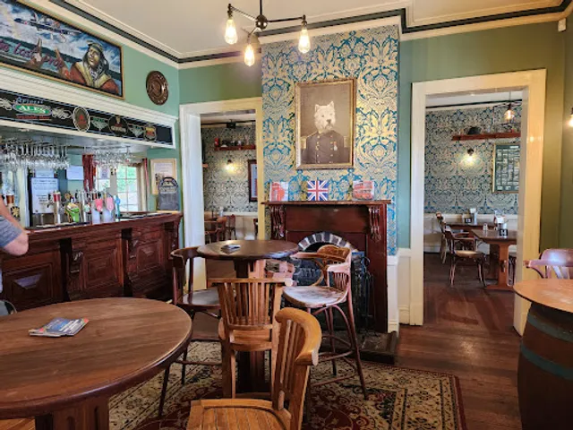 The Earl of Spencer Historic Inn - Bar & Restaurant