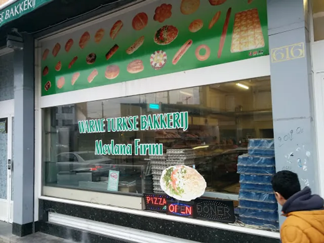 Warme Turkse Bakkerij Mevlana Firini