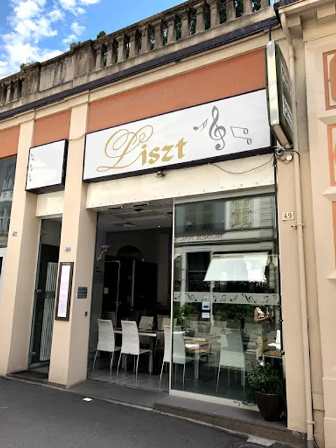 Liszt Cafe & Bistro
