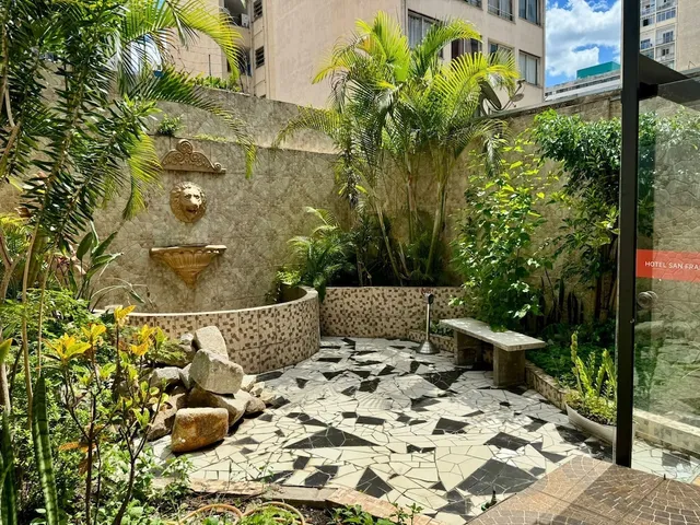 OYO San Francisco Plazza