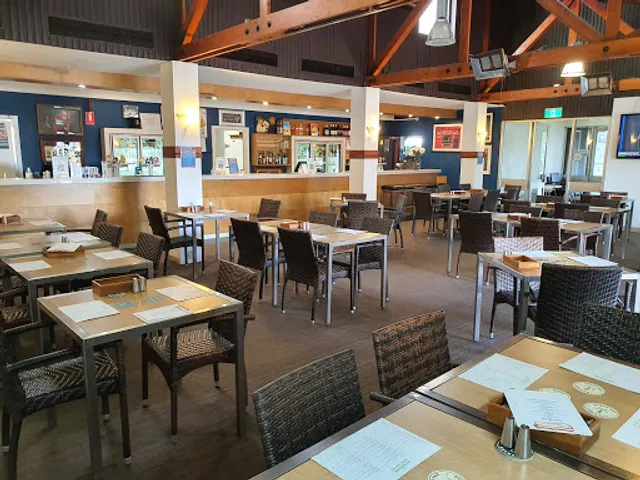 Newpark Bar & Bistro